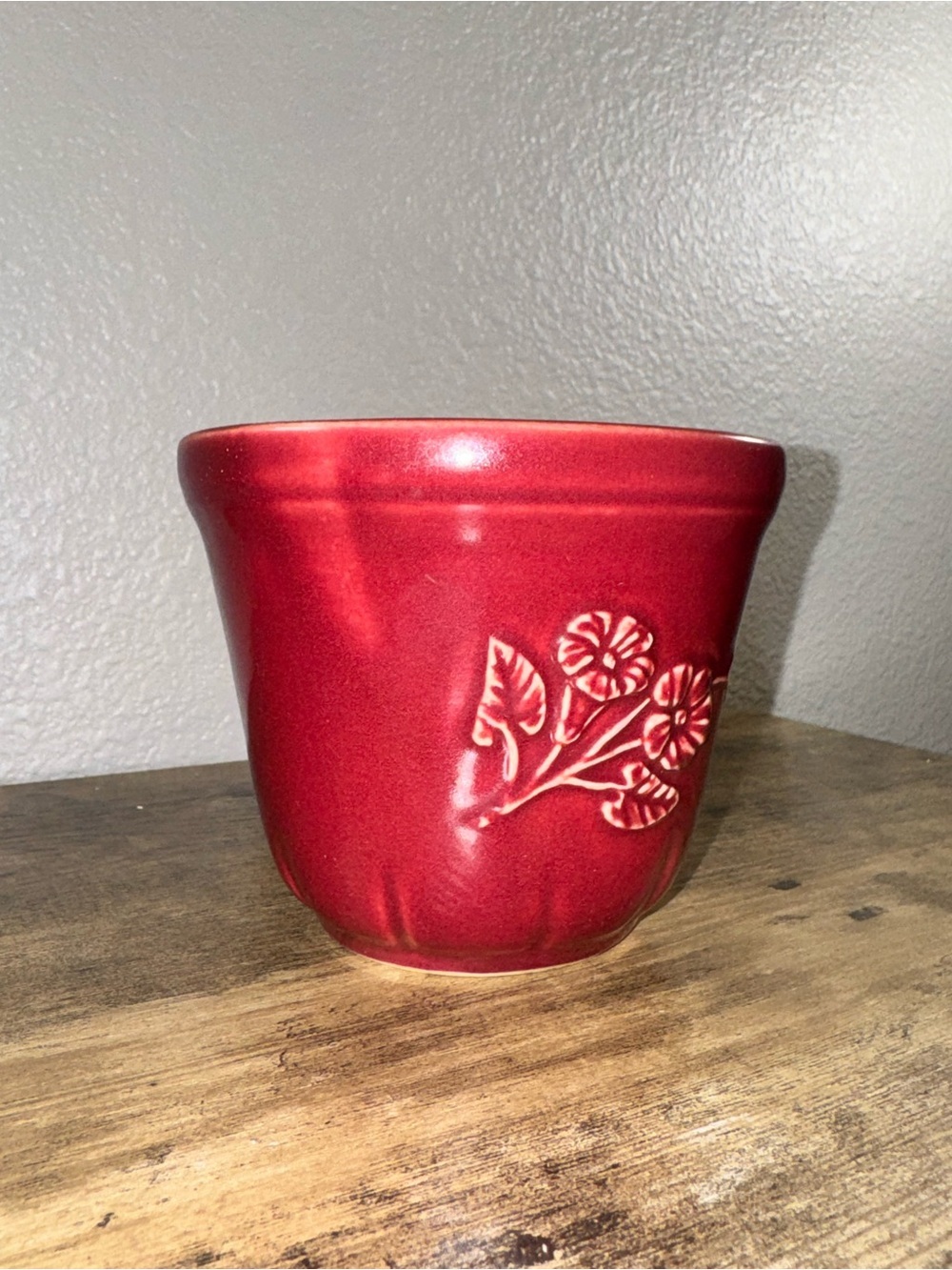 Vintage Red Ceramic Planter 219-5 Embossed Floral Pottery Flower Pot - Picture 4 of 12